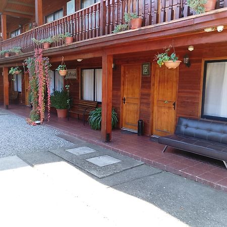 Apart-Hotel Colonia-Koenigsberg Estacionamiento Deptos Completos Ubicado En El Centro De Valdivia Aire Acondicionado מראה חיצוני תמונה