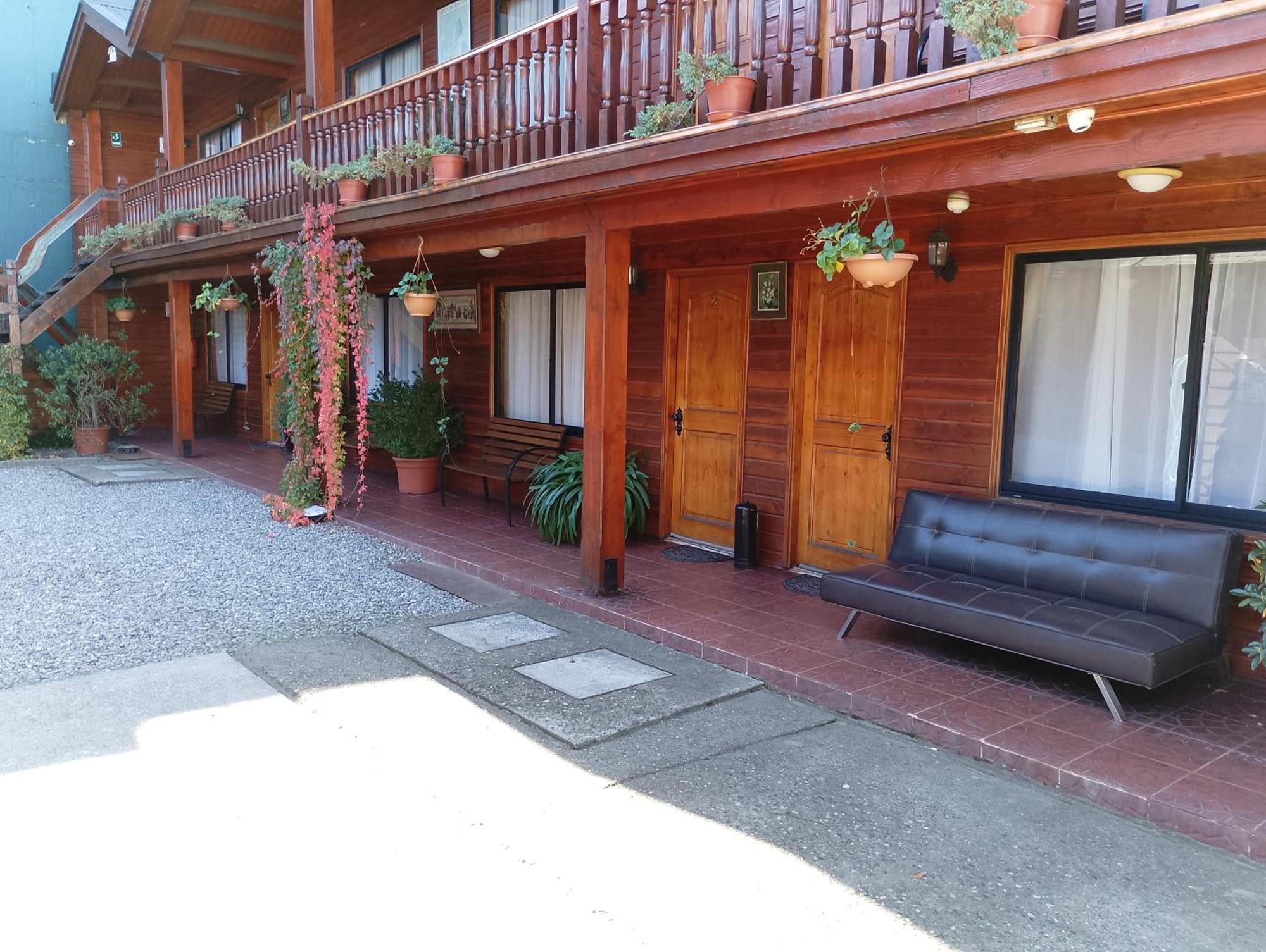 Apart-Hotel Colonia-Koenigsberg Estacionamiento Deptos Completos Ubicado En El Centro De Valdivia Aire Acondicionado מראה חיצוני תמונה