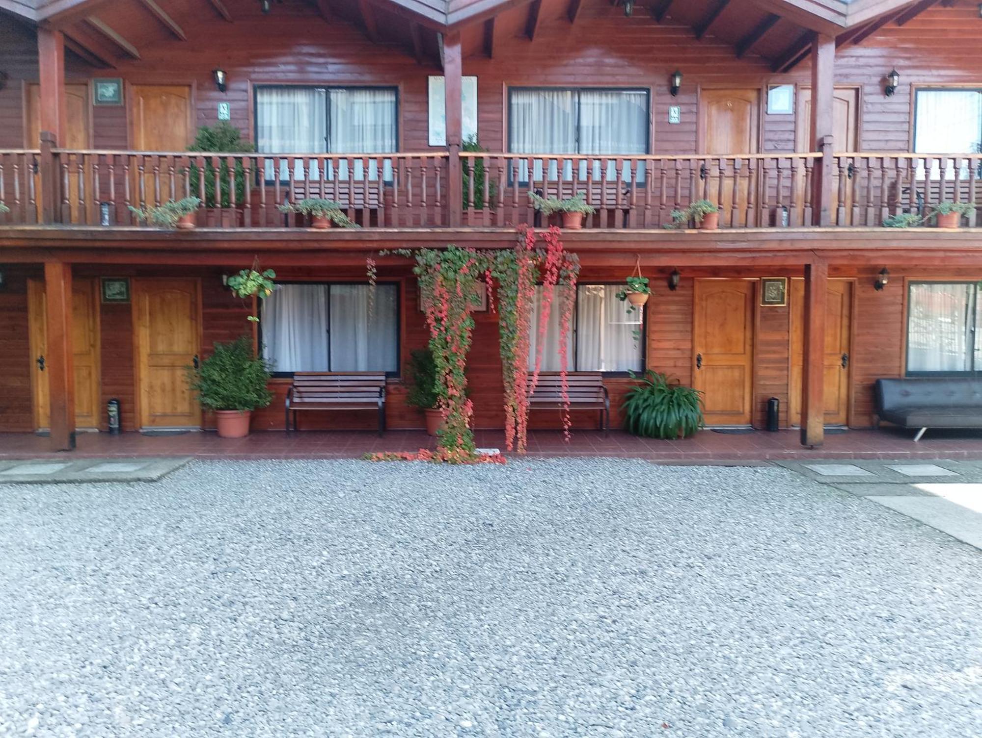 Apart-Hotel Colonia-Koenigsberg Estacionamiento Deptos Completos Ubicado En El Centro De Valdivia Aire Acondicionado מראה חיצוני תמונה