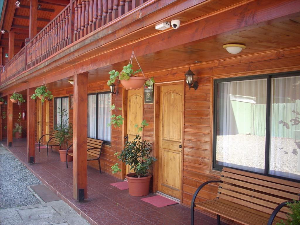 Apart-Hotel Colonia-Koenigsberg Estacionamiento Deptos Completos Ubicado En El Centro De Valdivia Aire Acondicionado מראה חיצוני תמונה