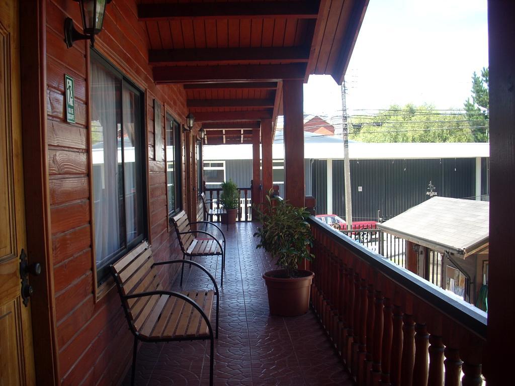 Apart-Hotel Colonia-Koenigsberg Estacionamiento Deptos Completos Ubicado En El Centro De Valdivia Aire Acondicionado מראה חיצוני תמונה