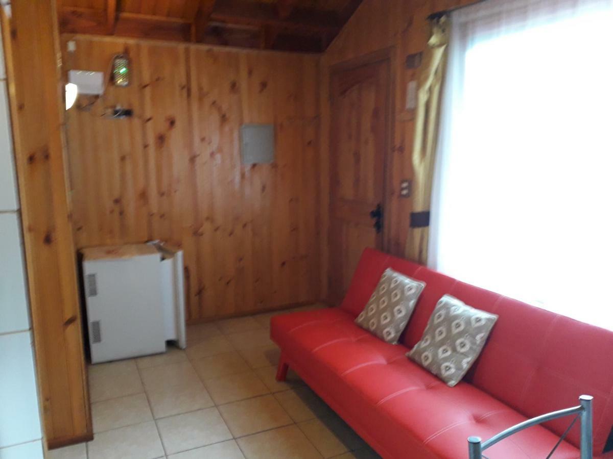 Apart-Hotel Colonia-Koenigsberg Estacionamiento Deptos Completos Ubicado En El Centro De Valdivia Aire Acondicionado מראה חיצוני תמונה